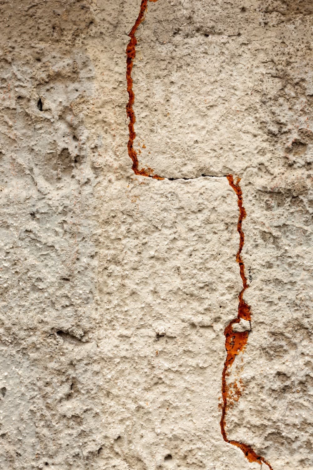 Tapered crack example